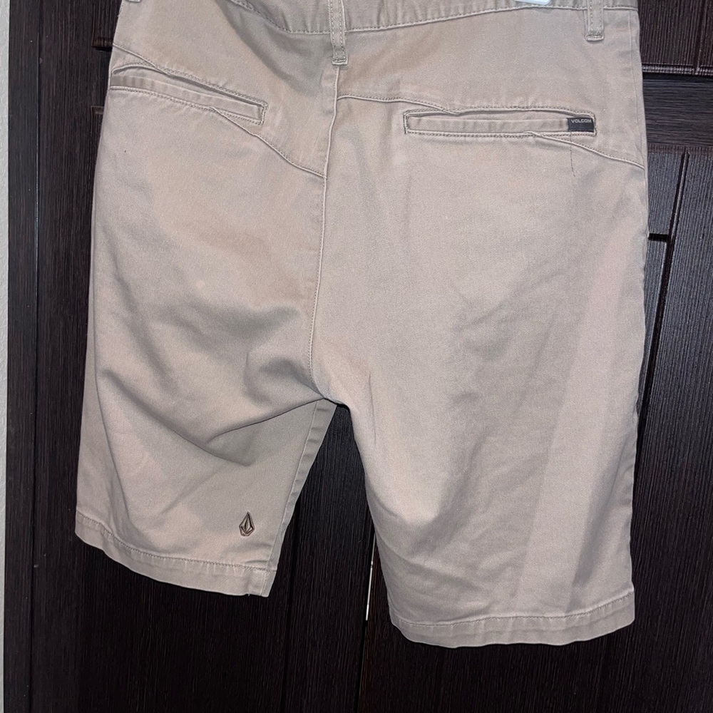 Volcom Shorts - Picture 2 of 2
